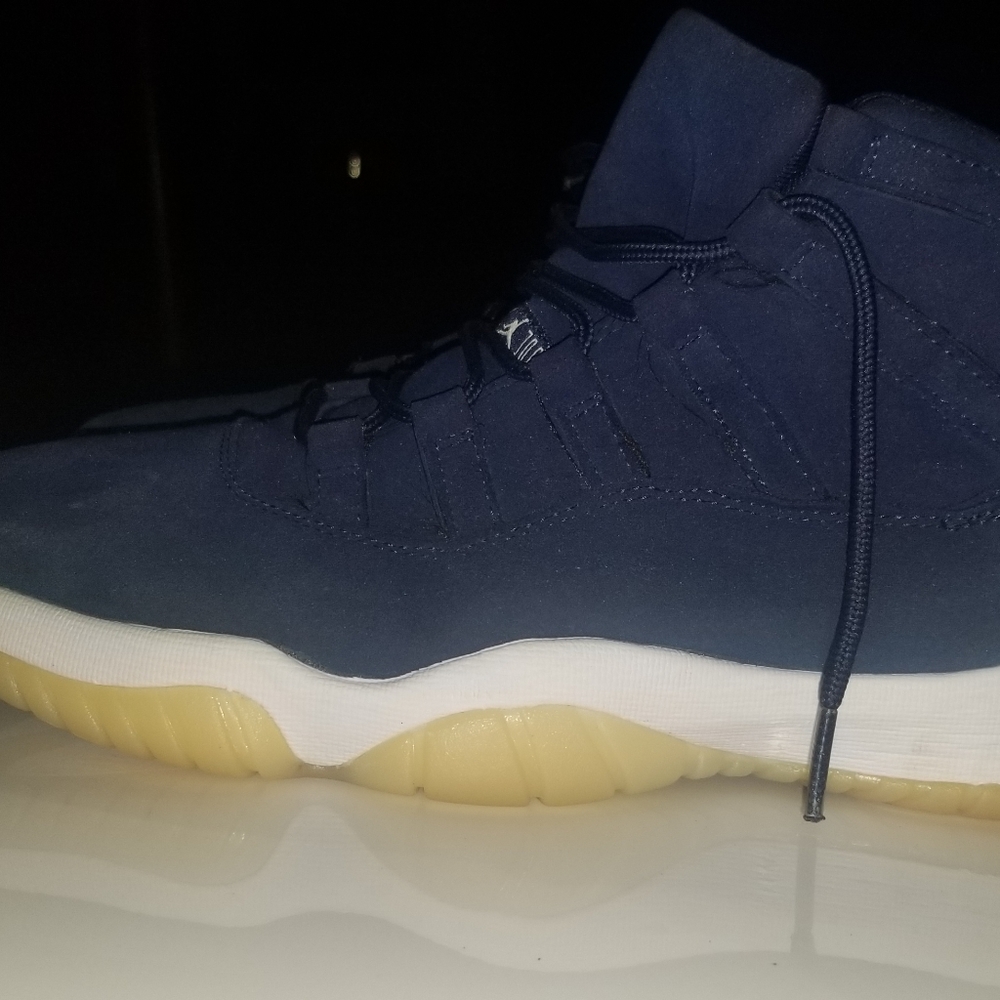 Jordan 11 Retro Premium Derek Jeter